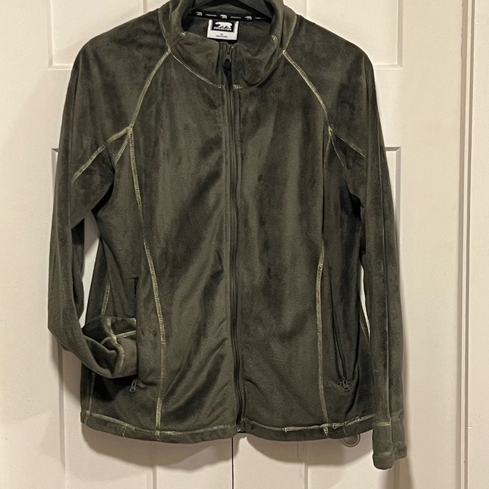 Predator Olive Green Fleece Jacket Sz XL EUC